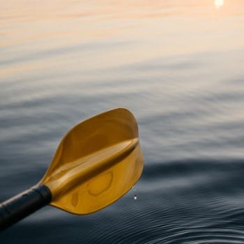 how to choose canoe paddles